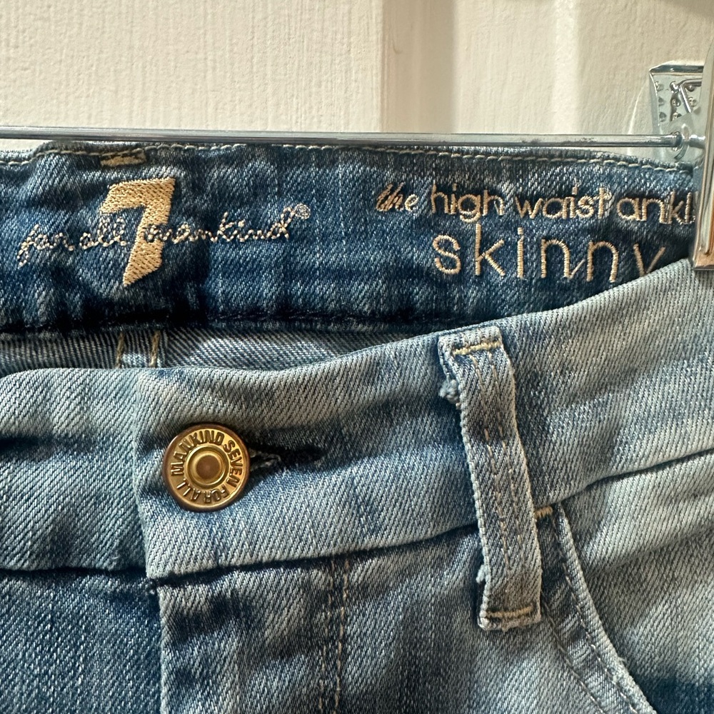 7 for All Mankind High Rise Ankle Skinny in light wash
